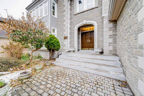 Photo 37 at 28 Edmund Crescent, Bayview Hill, Richmond Hill