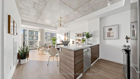 Photo 3 at 1313 - 111 Bathurst Street, Waterfront Communities C1, Toronto