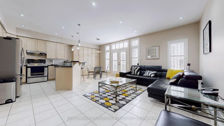 Photo 11 at 105 Doris Avenue, Willowdale East, Toronto