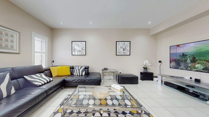 Photo 13 at 105 Doris Avenue, Willowdale East, Toronto