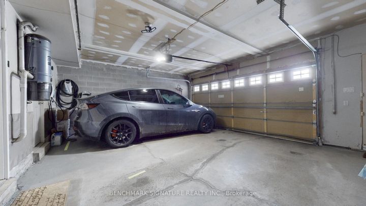 Photo 31 at 105 Doris Avenue, Willowdale East, Toronto