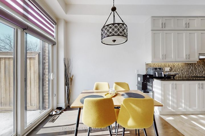 Photo 7 at 22 Crestridge Drive, Patterson, Vaughan