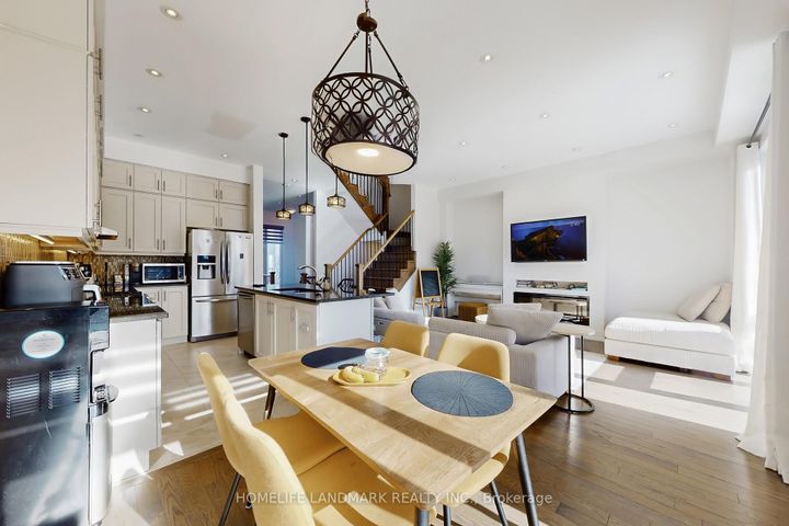 Photo 8 at 22 Crestridge Drive, Patterson, Vaughan