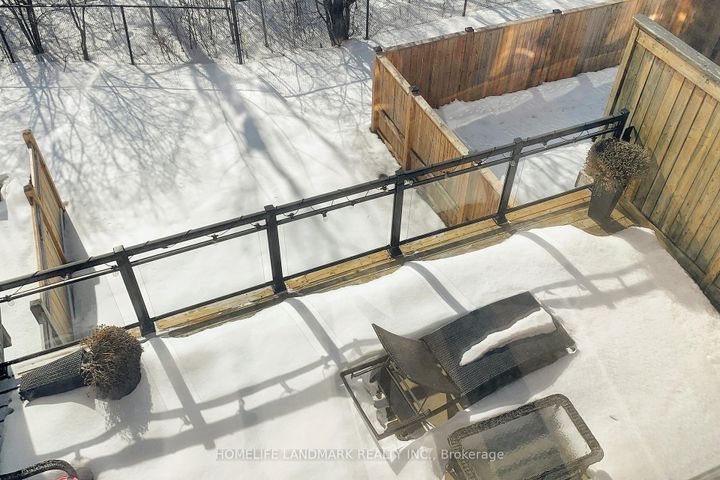 Photo 32 at 22 Crestridge Drive, Patterson, Vaughan