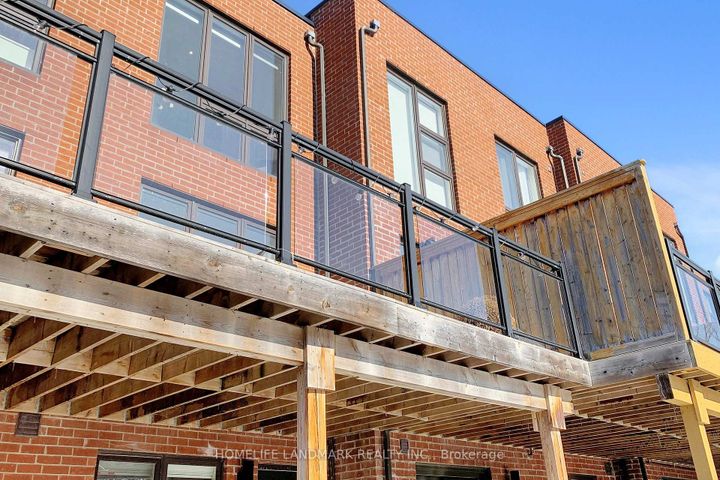 Photo 34 at 22 Crestridge Drive, Patterson, Vaughan