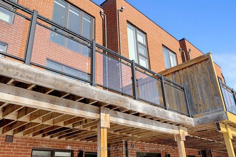 Photo 34 at 22 Crestridge Drive, Patterson, Vaughan