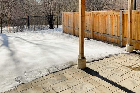 Photo 36 at 22 Crestridge Drive, Patterson, Vaughan