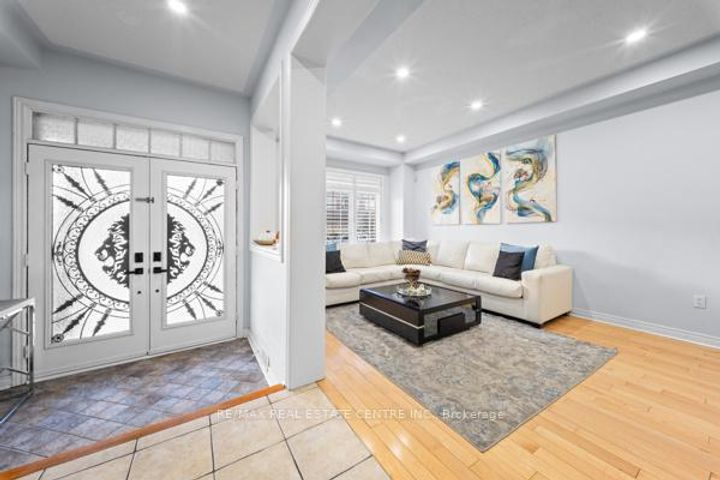 Photo 8 at 51 Good Hope Road, Wellington, Brampton