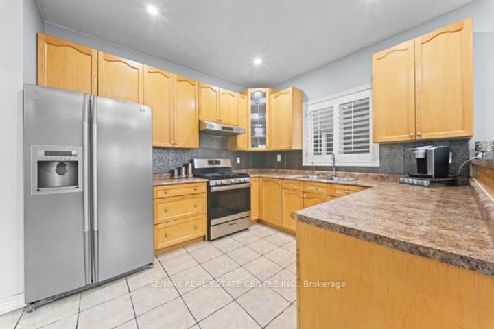 Photo 15 at 51 Good Hope Road, Wellington, Brampton