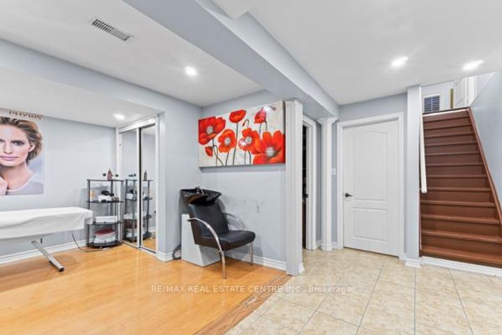 Photo 36 at 51 Good Hope Road, Wellington, Brampton