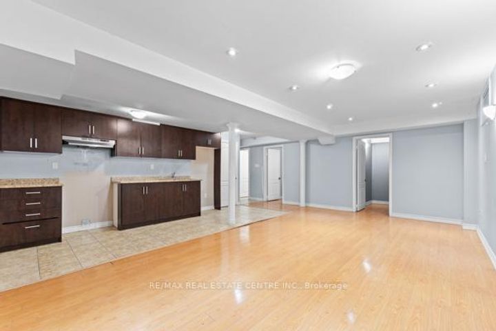 Photo 39 at 51 Good Hope Road, Wellington, Brampton