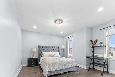 Photo 24 at 73 Crowther Drive, Woodland Hill, Newmarket