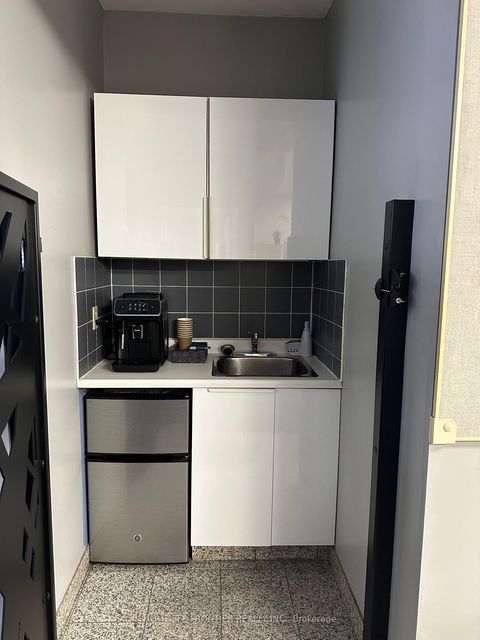 Photo 4 at 9 - 200 Edgeley Boulevard E, Concord, Vaughan