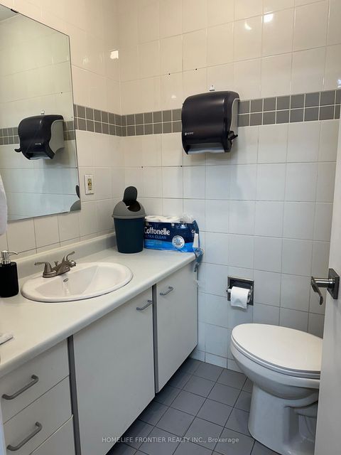 Photo 5 at 9 - 200 Edgeley Boulevard E, Concord, Vaughan