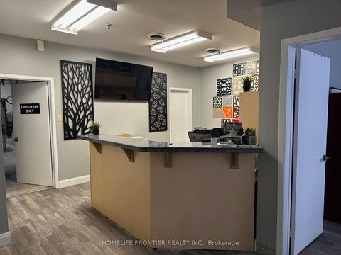 Photo 6 at 9 - 200 Edgeley Boulevard E, Concord, Vaughan