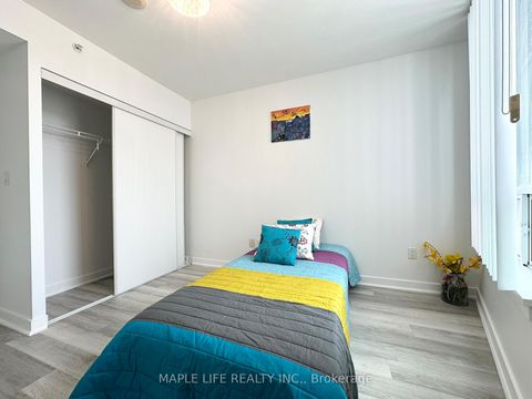 Photo 10 at 305 - 5740 Yonge Street, Newtonbrook West, Toronto