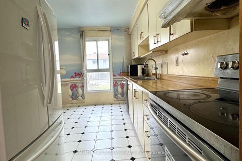 Photo 9 at 134 - 201 Alexmuir Boulevard, Agincourt North, Toronto