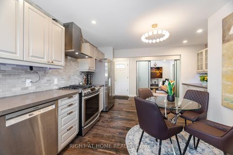 Photo 11 at 15 Kemano Road, Aurora Heights, Aurora