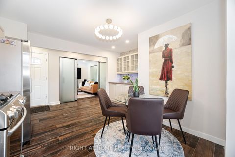 Photo 14 at 15 Kemano Road, Aurora Heights, Aurora