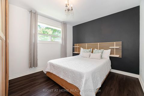 Photo 19 at 15 Kemano Road, Aurora Heights, Aurora