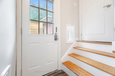 Photo 29 at 15 Kemano Road, Aurora Heights, Aurora