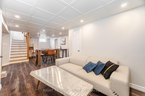 Photo 31 at 15 Kemano Road, Aurora Heights, Aurora