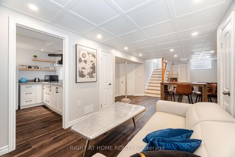 Photo 33 at 15 Kemano Road, Aurora Heights, Aurora