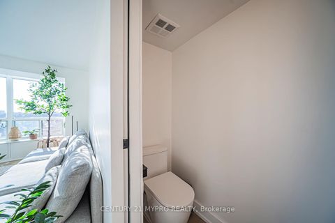 Photo 11 at 1506 - 233 Beecroft Road, Willowdale West, Toronto
