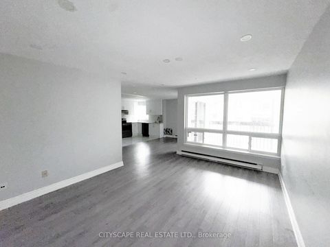 Photo 9 at 192 - 1055 Dundas Street E, Applewood, Mississauga