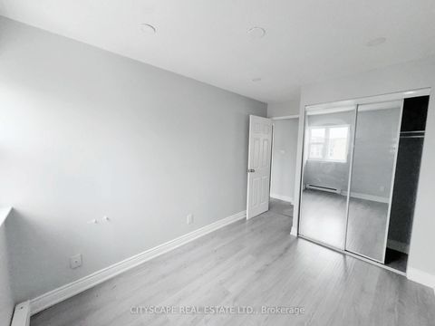 Photo 18 at 192 - 1055 Dundas Street E, Applewood, Mississauga