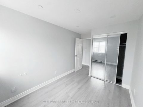 Photo 19 at 192 - 1055 Dundas Street E, Applewood, Mississauga