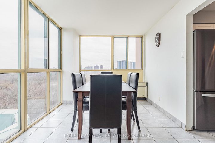 Photo 10 at 507 - 61 Markbrook Lane, Jamestown, Toronto