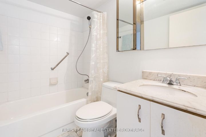 Photo 16 at 507 - 61 Markbrook Lane, Jamestown, Toronto
