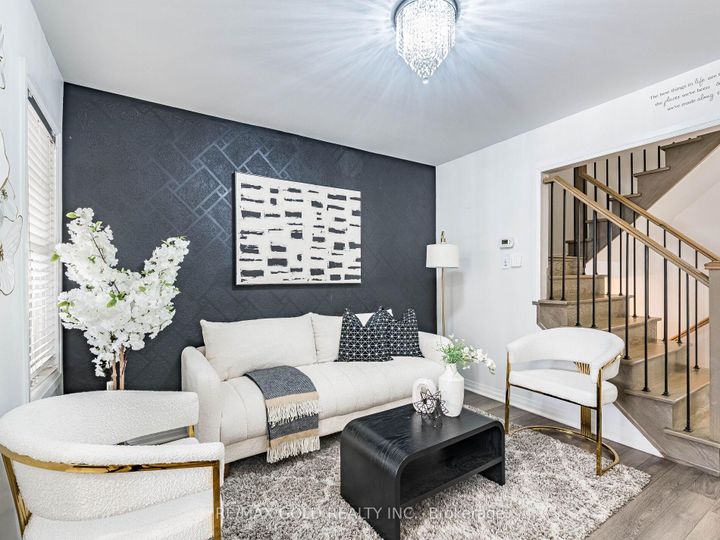 Photo 5 at 19 Lothbury Drive, Northwest Brampton, Brampton