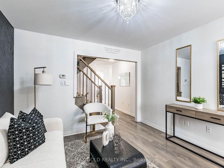 Photo 6 at 19 Lothbury Drive, Northwest Brampton, Brampton