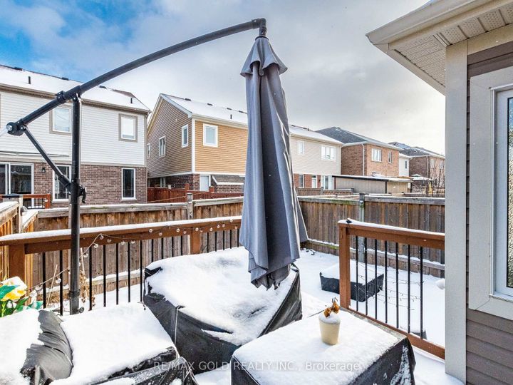 Photo 37 at 19 Lothbury Drive, Northwest Brampton, Brampton