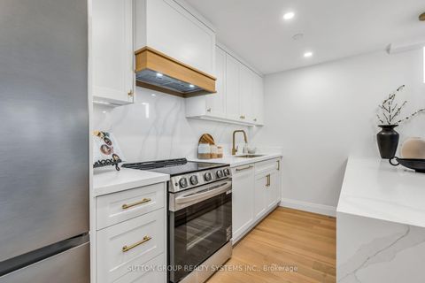 Photo 3 at 706 - 45 Southport Street, Swansea, Toronto