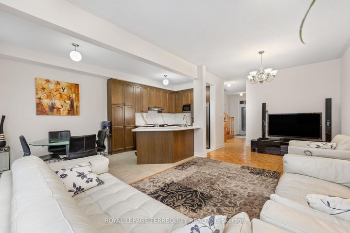 Photo 12 at 70 Degas Drive, Patterson, Vaughan
