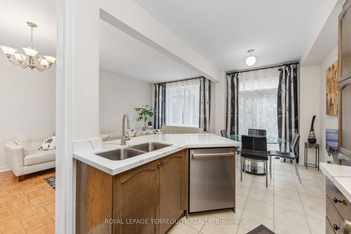 Photo 17 at 70 Degas Drive, Patterson, Vaughan