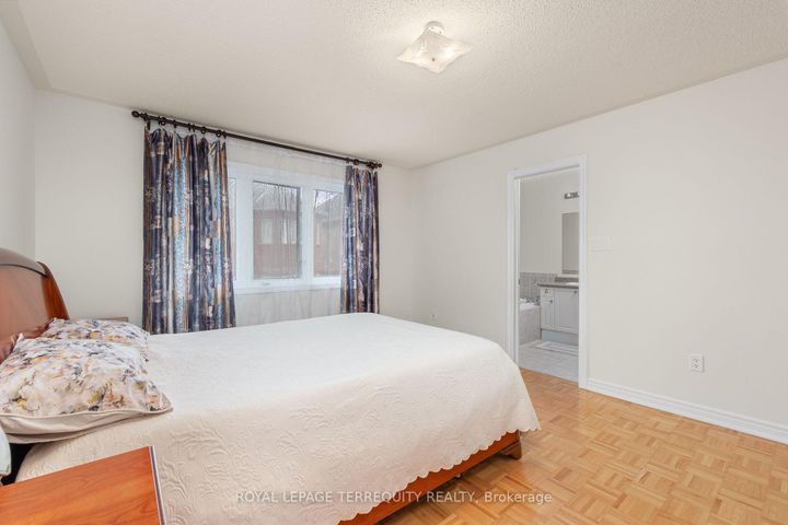 Photo 21 at 70 Degas Drive, Patterson, Vaughan