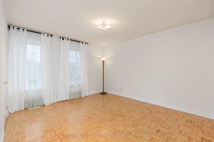 Photo 27 at 70 Degas Drive, Patterson, Vaughan