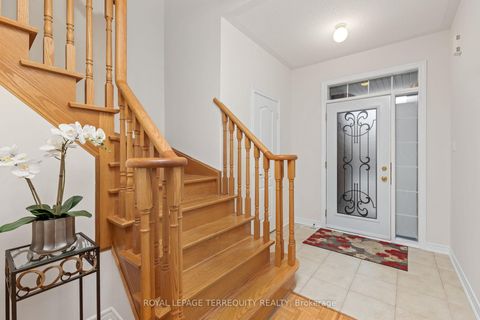 Photo 4 at 70 Degas Drive, Patterson, Vaughan
