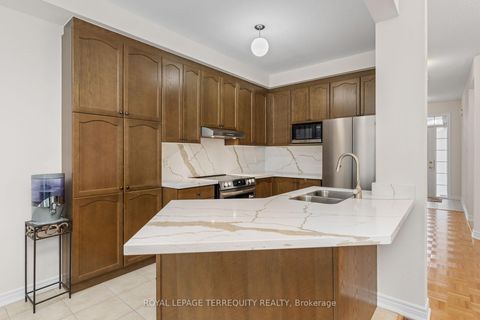 Photo 15 at 70 Degas Drive, Patterson, Vaughan