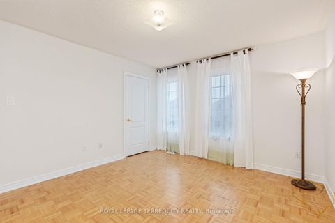 Photo 28 at 70 Degas Drive, Patterson, Vaughan