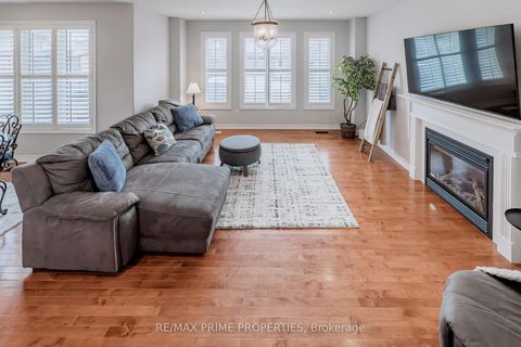 Photo 4 at 947 Booth Avenue, Alcona, Innisfil