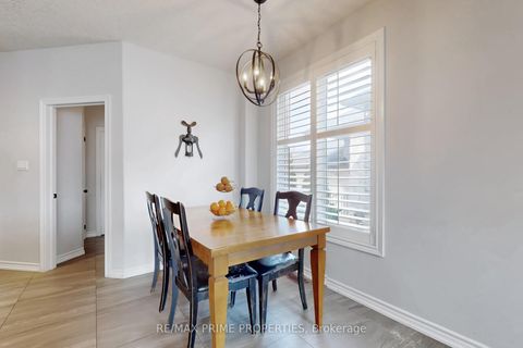 Photo 11 at 947 Booth Avenue, Alcona, Innisfil