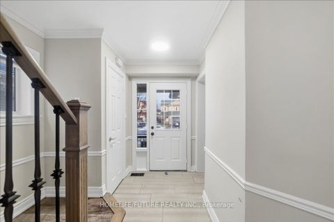 Photo 4 at 282 Scottsdale Drive, Bowmanville, Clarington