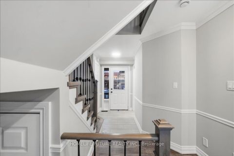 Photo 5 at 282 Scottsdale Drive, Bowmanville, Clarington