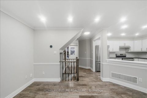 Photo 16 at 282 Scottsdale Drive, Bowmanville, Clarington