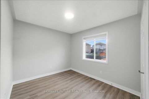 Photo 18 at 282 Scottsdale Drive, Bowmanville, Clarington